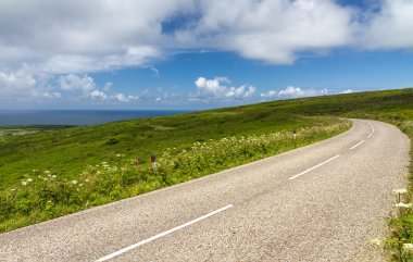 lands end ve st. ives, cornwall, İngiltere arasındaki yol virajlı