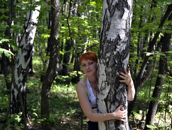 The girl at a birch — Stock Photo, Image