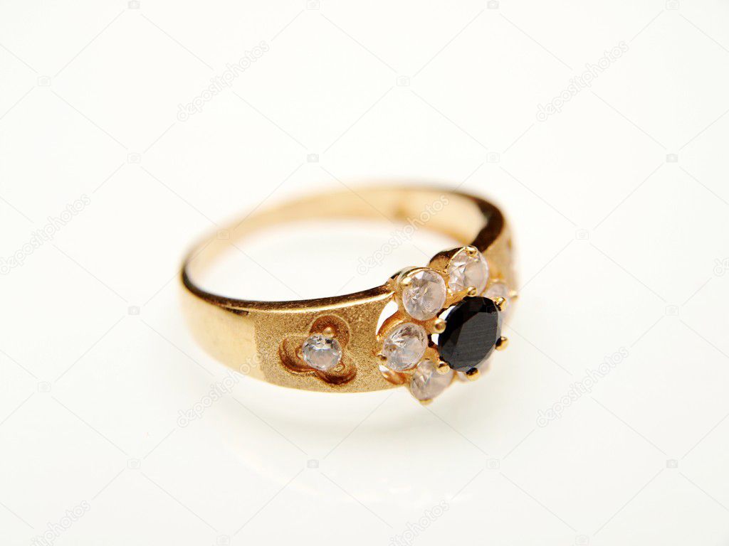 Yellow gold ring with black gemstone