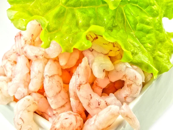 Peeled shrimps in a bowl — Stock Photo, Image