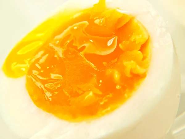 Soft boiled egg, half — Stock Photo, Image