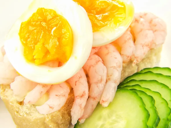 Shrimp sandwich, boiled egg — Stock Photo, Image
