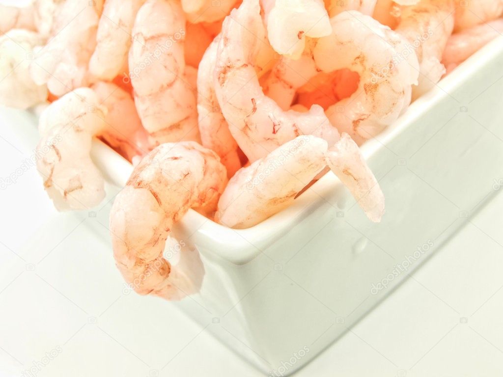 Peeled shrimps in a bowl