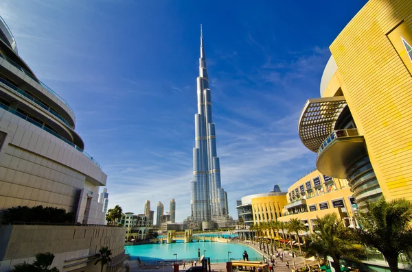 ドバイ、アラブ首長国連邦 - 1 月 4 日: ブルジュ ・ ハリファ、世界で最も高い塔、ダウンタウン — ストック写真