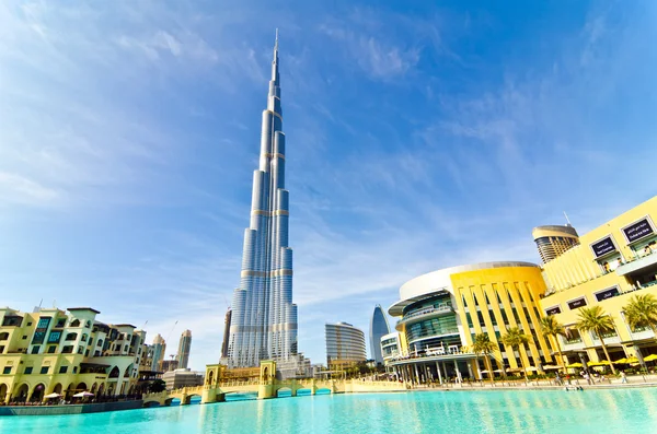 DUBAI, EAU - 4 JANVIER : Burj Khalifa, la plus haute tour du monde, centre-ville Photos De Stock Libres De Droits