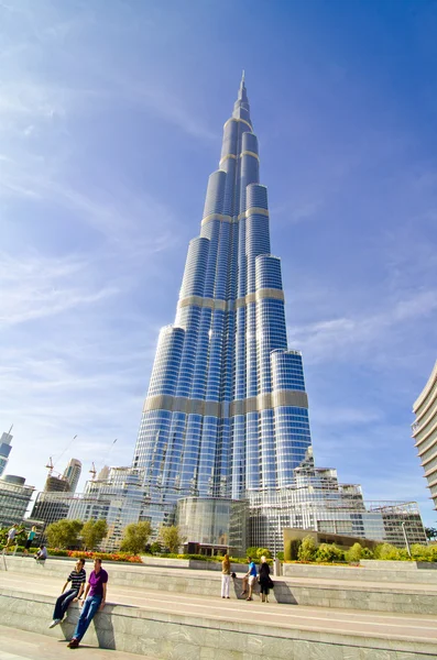 Дубаї, ОАЕ - 4 січня: Бурдж Халіфа, в світі найвища вежа, центр міста Стокова Картинка