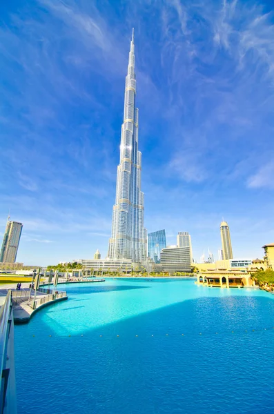 DUBAI, EAU - 4 JANVIER : Burj Khalifa, la plus haute tour du monde, centre-ville Image En Vente