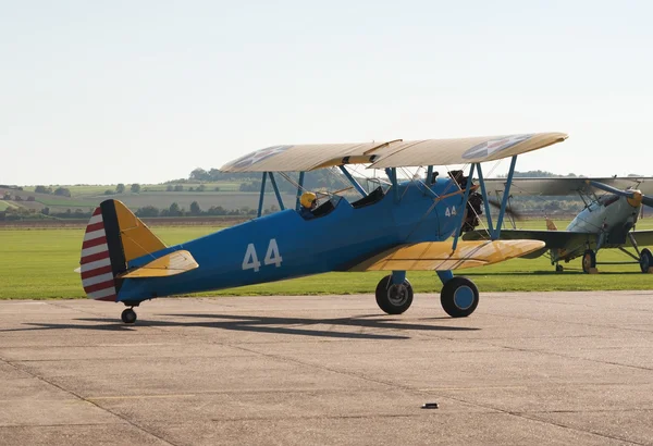 Boeing Stearman taxis for takeoff — Stock Photo, Image