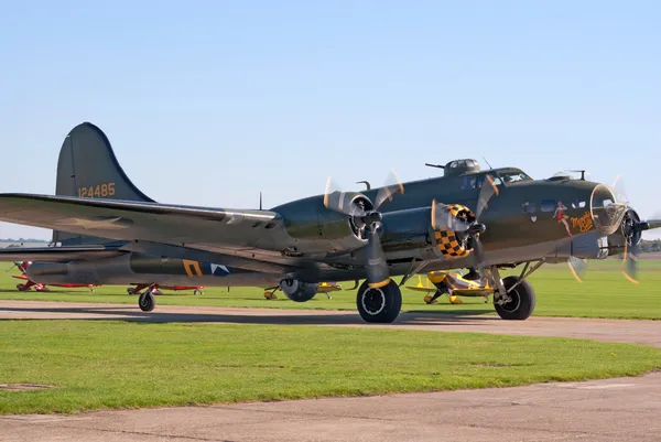 Bombardiere B-17 Flying Fortress "Sally B" — Foto Stock