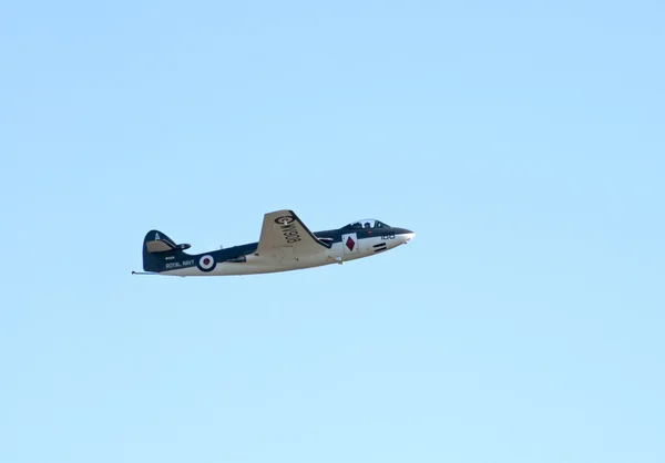 Samolotu Hawker sea hawk w locie — Zdjęcie stockowe