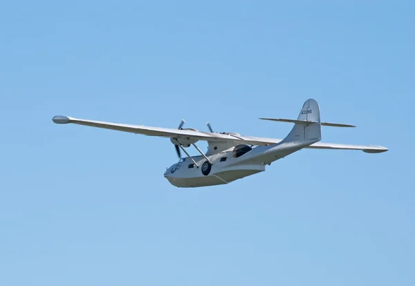 PBY catalina i flyg — Stockfoto