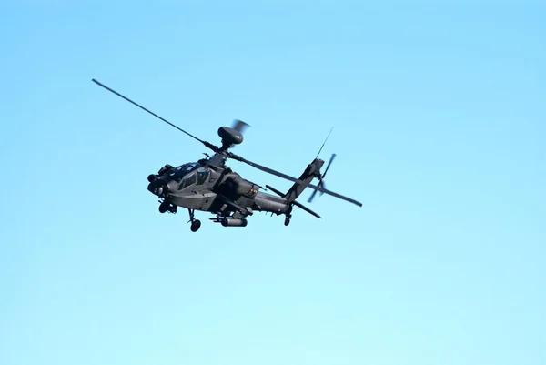 AH-D Apache Longbow в полете — стоковое фото