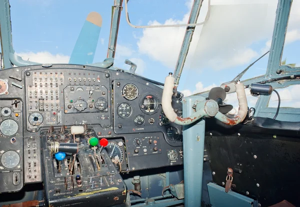 安-2 飞机驾驶舱 — 图库照片