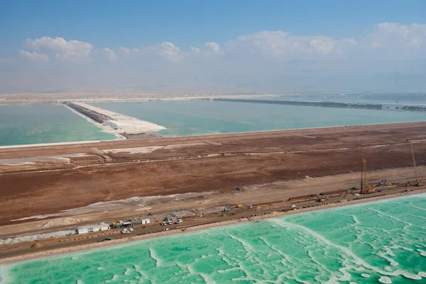 La sal trabaja en el Mar Muerto — Foto de Stock