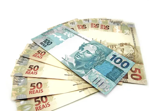 Деньги из Бразилии - новый дизайн валюты — стоковое фото