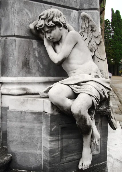 부에노스 아이레스 묘지에서 대리석 조각 천사 로열티 프리 스톡 이미지