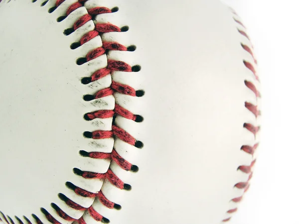 Détail de balle de baseball isolée sur fond blanc — Photo