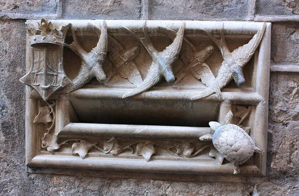 Postbox, Gothic Quarter, Barcelona, Spain — Stock Photo, Image