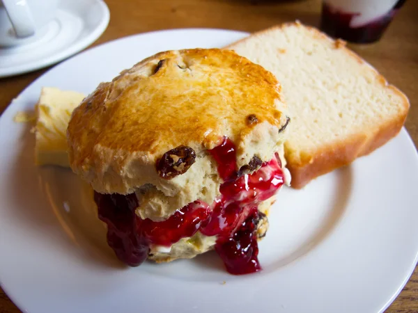 Scone with jelly jame — Stock Photo, Image