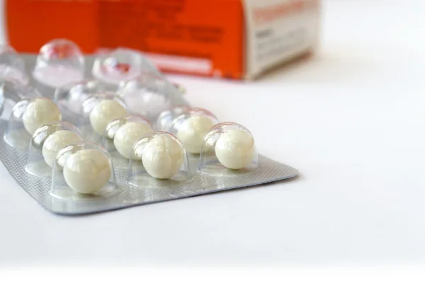 Pílulas brancas — Fotografia de Stock