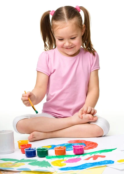 Carino allegro bambino giocare con vernici — Foto Stock