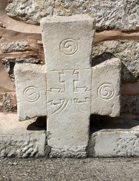 Croix ancienne en pierre — Photo