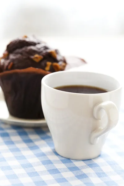 Káva a čokoláda muffin — Stock fotografie