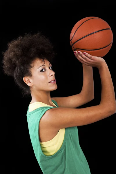 Kobieta z koszykówki — Zdjęcie stockowe