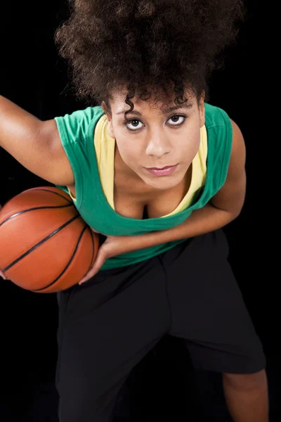 Mujer con baloncesto —  Fotos de Stock