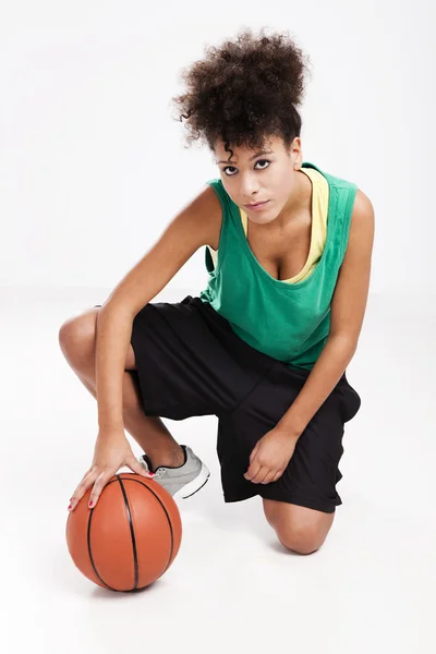 Woman with basketball — Stock Photo, Image