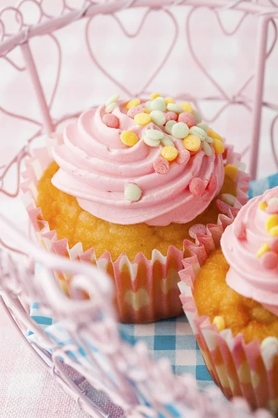Muffins-de-rosa — Fotografia de Stock
