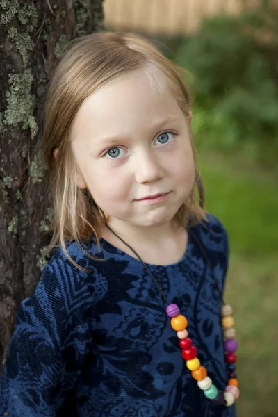 Retrato de una niña —  Fotos de Stock