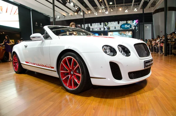 Bentley continental supersports ISR araba ekranda — Stok fotoğraf