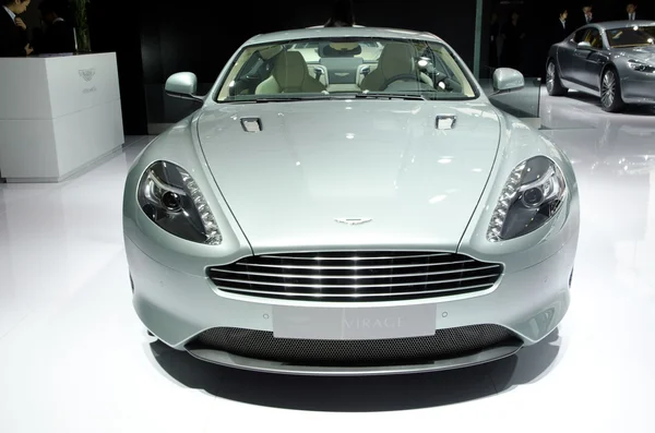 Aston martin virage sportu samochodowego na wyświetlaczu — Zdjęcie stockowe