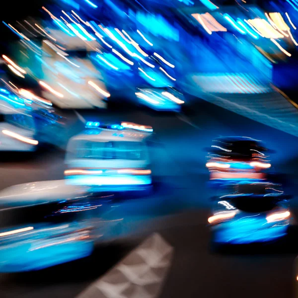 Yoğun büyük şehir gece trafiği — Stok fotoğraf