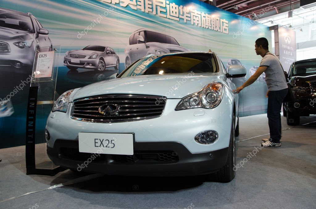infinite ex25 car on display | 图库照片 08 xunbin pan #8492581