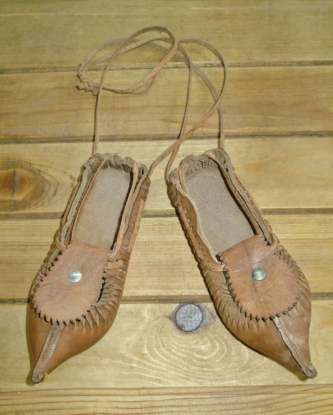 Pantofole in pelle naturale vintage — Foto Stock