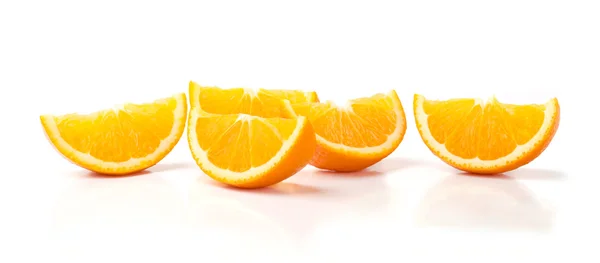 Кусочки апельсина — стоковое фото