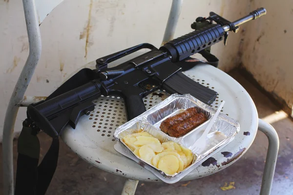 Dinner of Israeli soldier — Stock Photo, Image