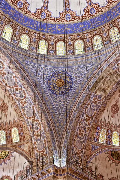 Lo splendido interno della Moschea Blu di Istanbul, Turchia — Foto Stock