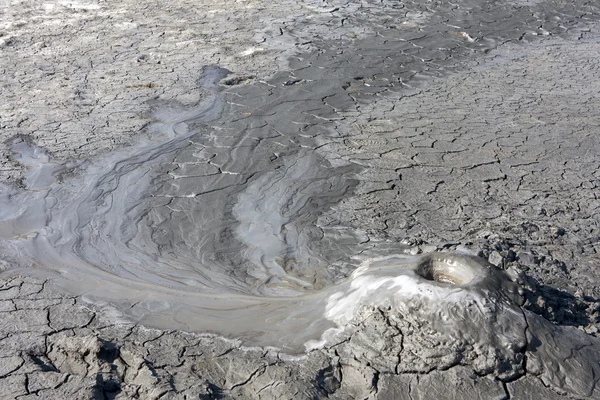 泥の火山はクローズ アップ、ルーマニア ブザウ — ストック写真