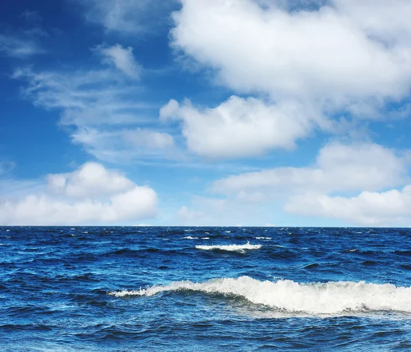 Синє море — стокове фото