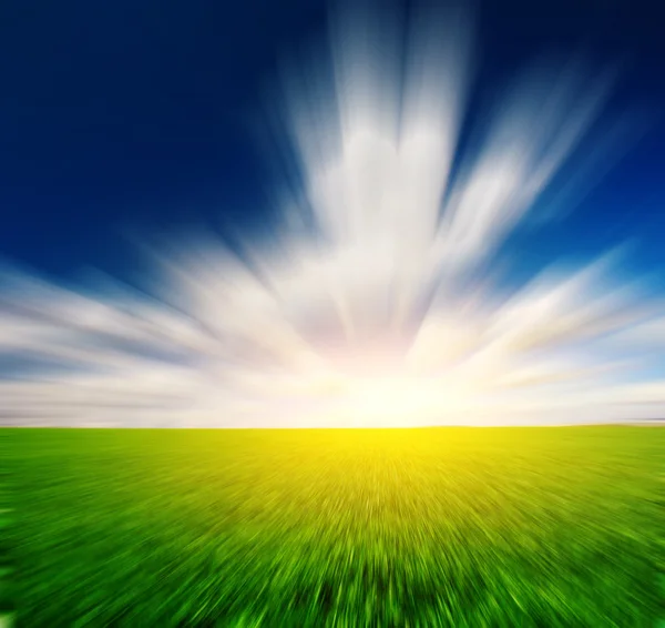 Blurred meadow and sky — Stock Photo, Image
