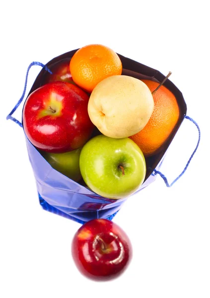 Сумка с фруктами — стоковое фото