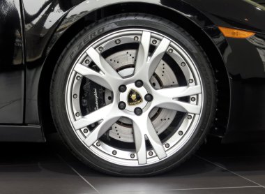 Lamborghini Gallardo wheel clipart