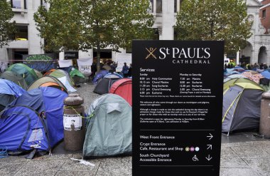 st paul Katedrali, Londra kampını 27 Ekim 2011 işgal etti.