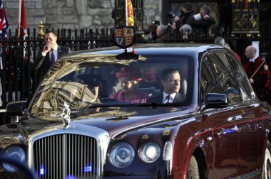 Kraliçe elizabeth II işaretleri commonwealth gün westminster Abbey'de