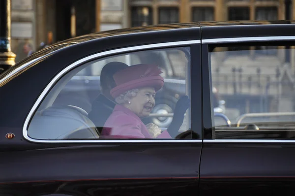 Královna elizabeth ii značky Commonwealthu den ve Westminsterském opatství — Stock fotografie