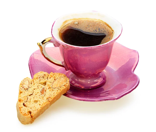 Keramikmugg med kaffe och knaprigt rostat bröd med mandel — Stockfoto