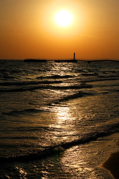 Piękny krajobraz morski o zachodzie słońca — Zdjęcie stockowe